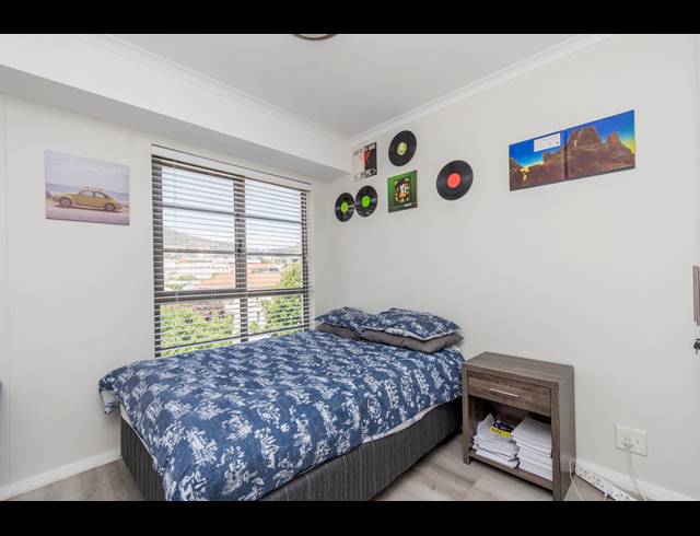 2 BEDROOM APARTMENT SOLD IN CAPE TOWN CITY CENTRE
